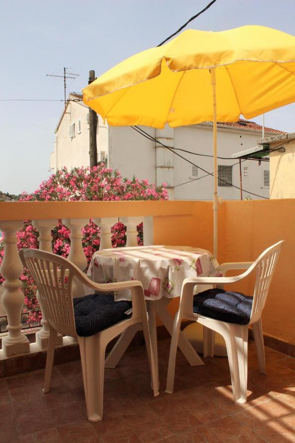 Apartman Tisno Bagian luar foto