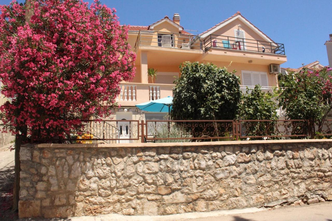 Apartman Tisno Bagian luar foto
