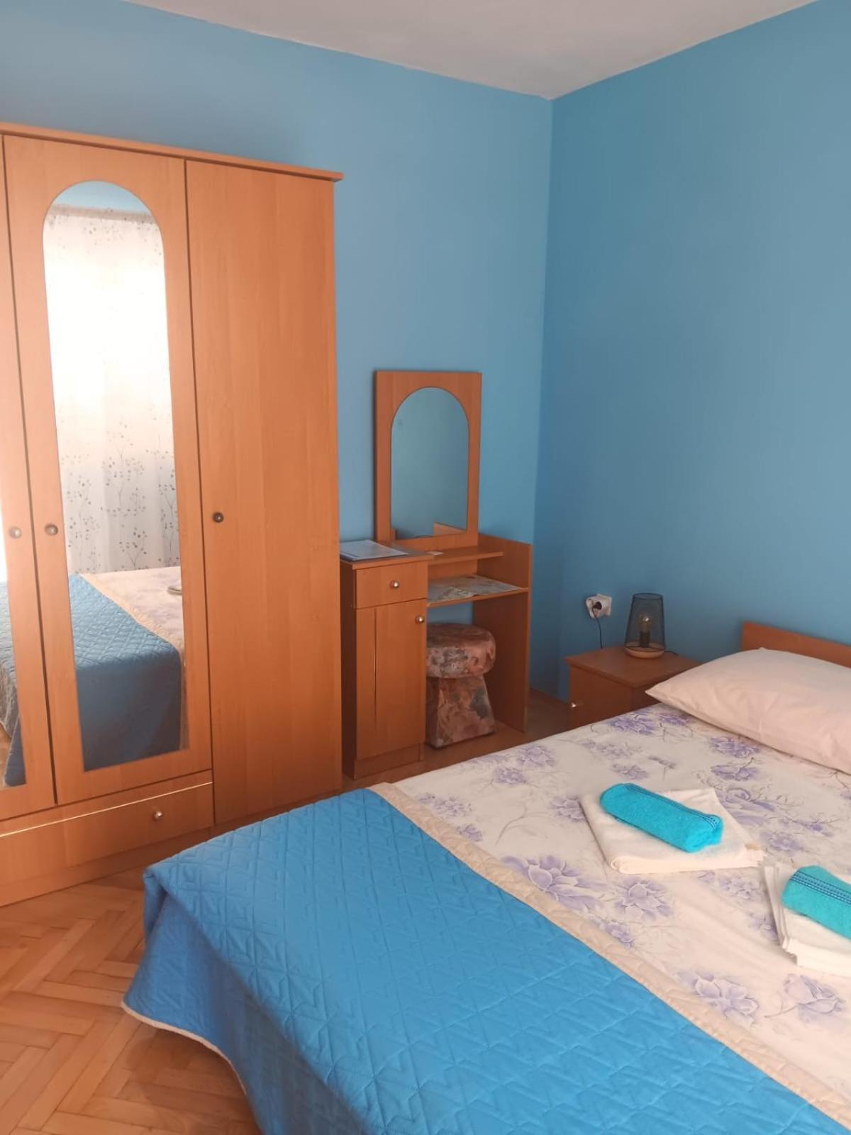 Apartman Tisno Bagian luar foto